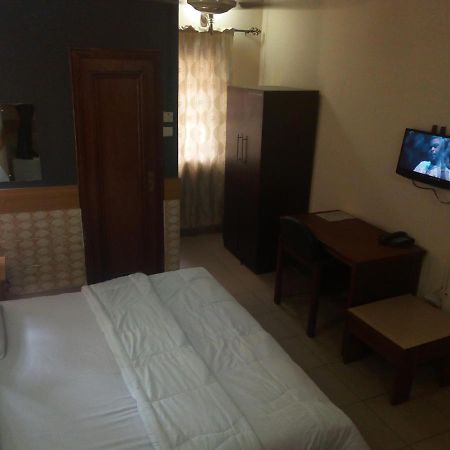 Holla-Jobi Guest House Lagos Exteriér fotografie
